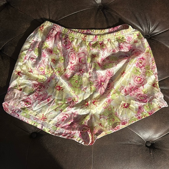 Kathy Ireland sleep shirt medium but can be large - Picture 1 of 1